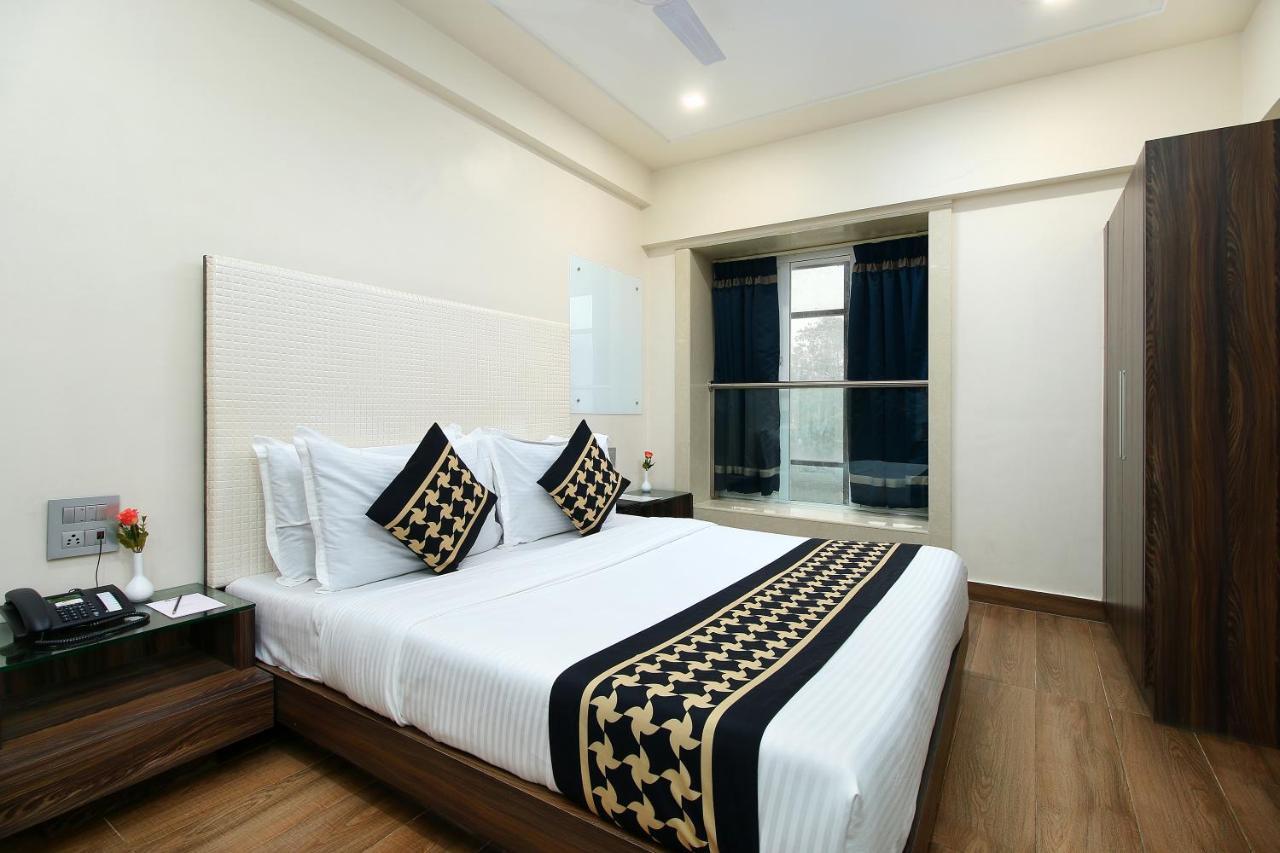 Hotel Mumbai House Juhu, Santacruz West, Mumbai Exterior photo
