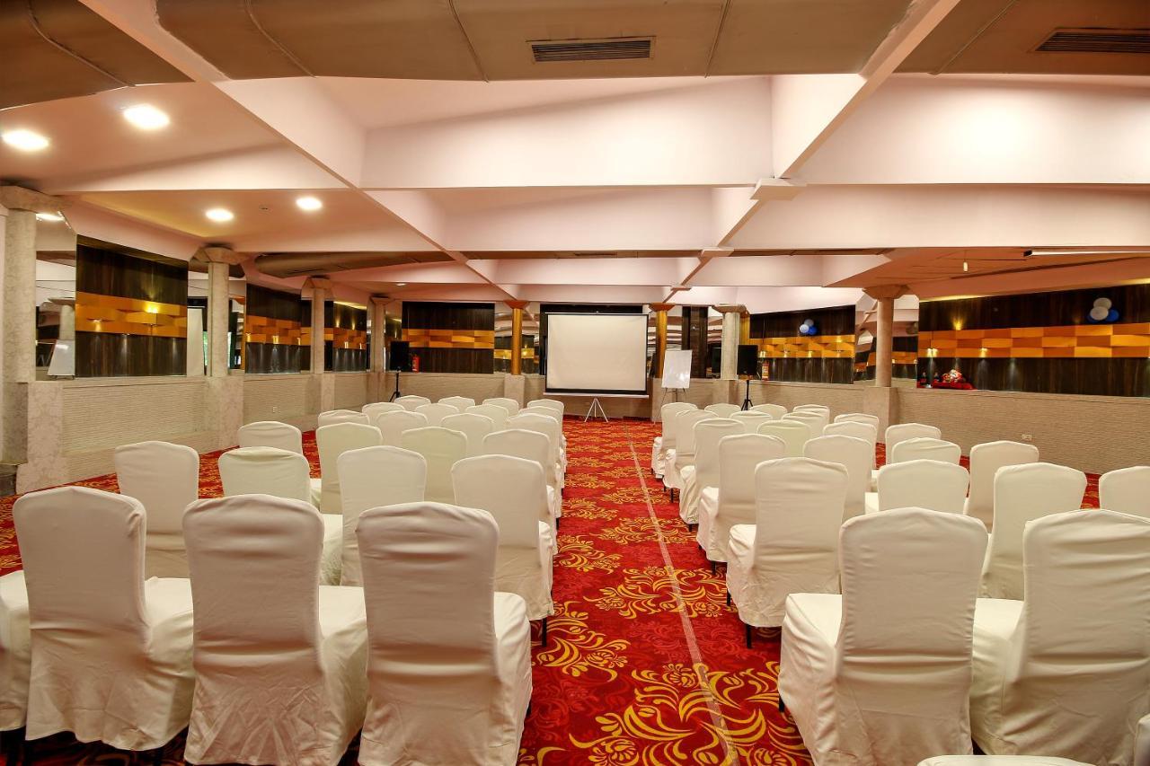 Hotel Mumbai House Juhu, Santacruz West, Mumbai Exterior photo