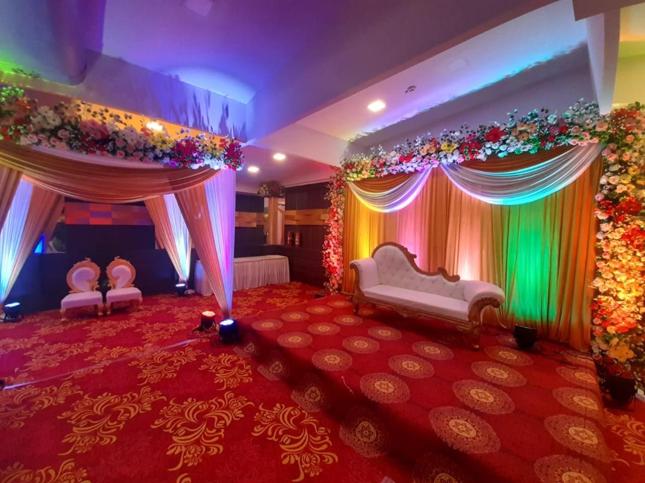 Hotel Mumbai House Juhu, Santacruz West, Mumbai Exterior photo